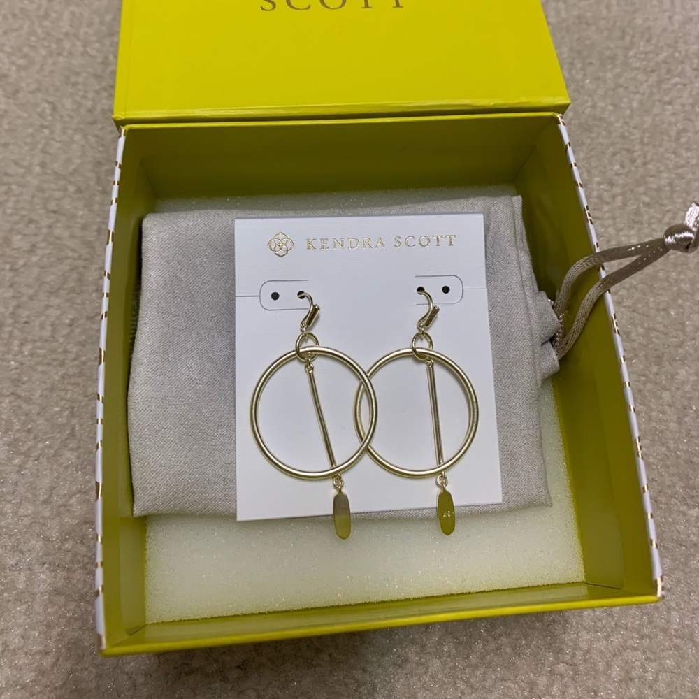 Kendra Scott earrings new